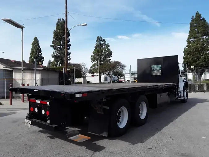 2019 FREIGHTLINER/MERCEDES M2 106