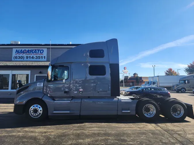 2022 VOLVO VNL64T860