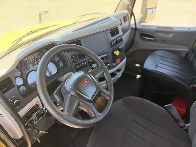 2021 Peterbilt 579