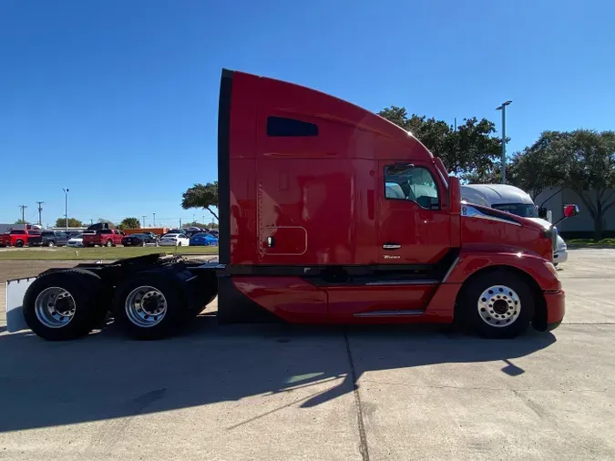 2022 Kenworth T680