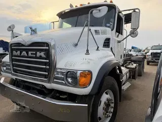 2007 MACK GRANITE CV713