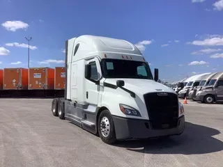2022 Freightliner Cascadia 126