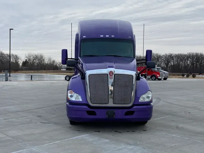 2020 Kenworth T680