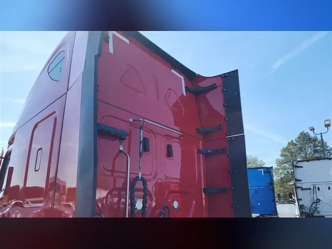 2023 FREIGHTLINER CA126