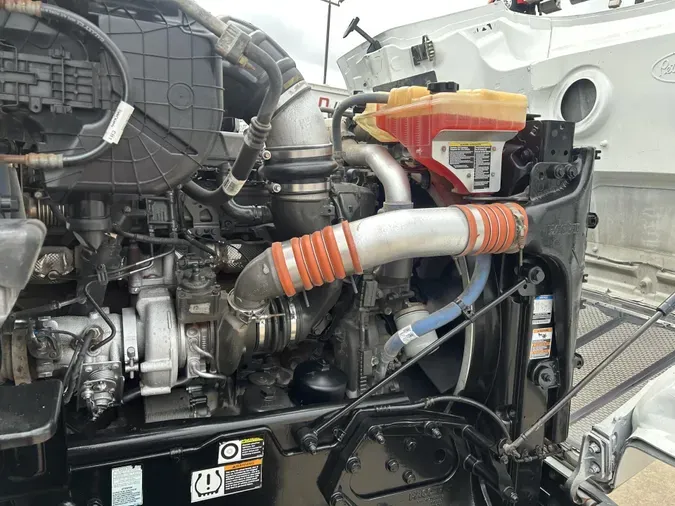 2020 Peterbilt 567