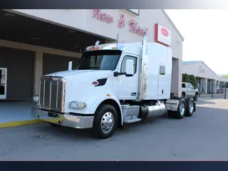 2022 Peterbilt 567