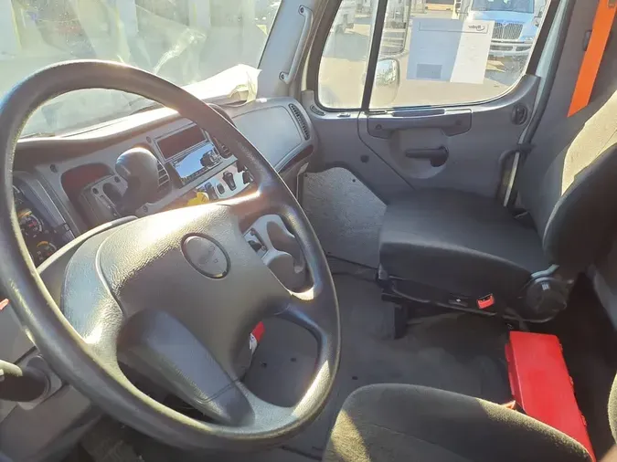 2019 FREIGHTLINER/MERCEDES M2 106