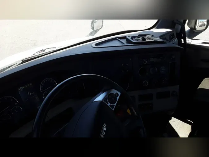 2020 Freightliner Cascadia 126bb5a86458503c0c0c763dd6537ef9319