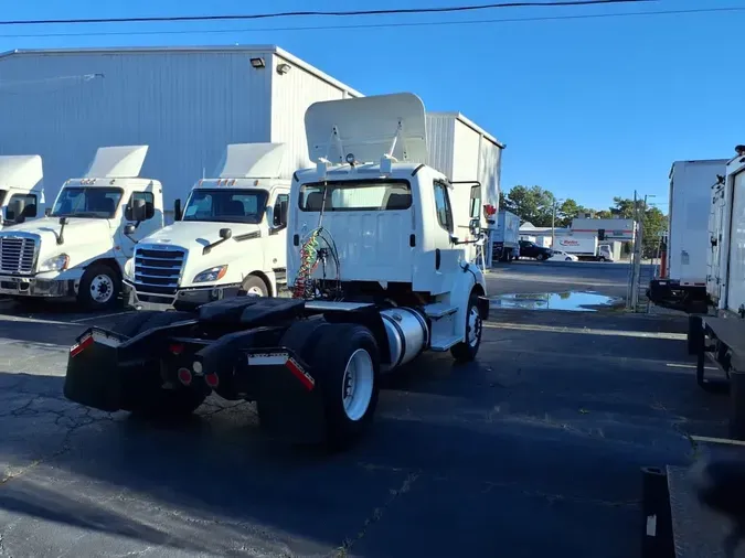 2015 FREIGHTLINER/MERCEDES M2 112