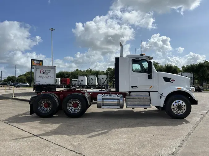 2022 Peterbilt 567