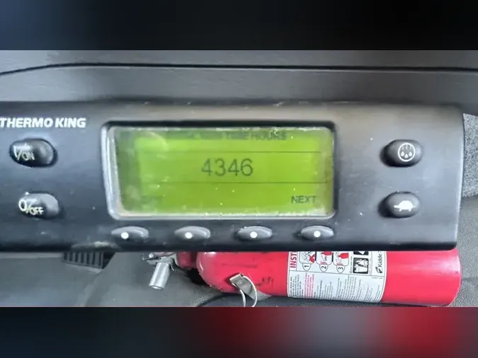 2018 FREIGHTLINER M2 106