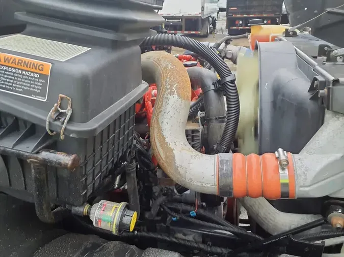 2020 NAVISTAR INTERNATIONAL MV607 (4X2)