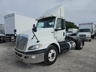 2019 NAVISTAR INTERNATIONAL RH613 DAYCAB S/A
