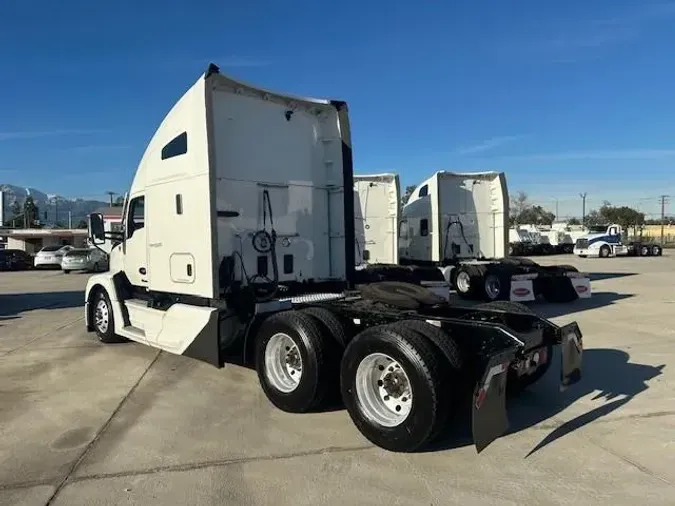 2023 Kenworth T680