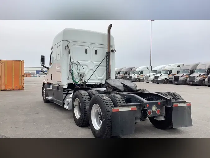 2020 Freightliner Cascadia