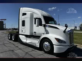 2023 KENWORTH T680