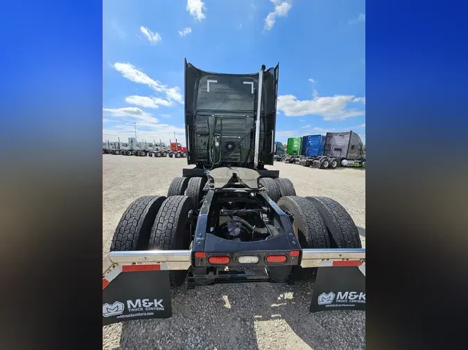 2024 VOLVO VNL64T860