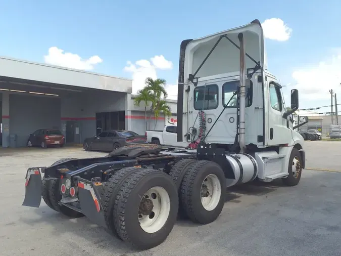 2020 FREIGHTLINER NEW CASCADIA PX12664