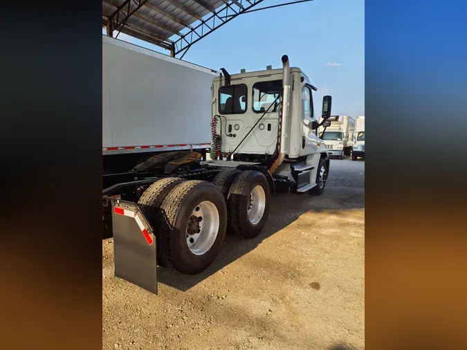 2018 FREIGHTLINER/MERCEDES CASCADIA 125