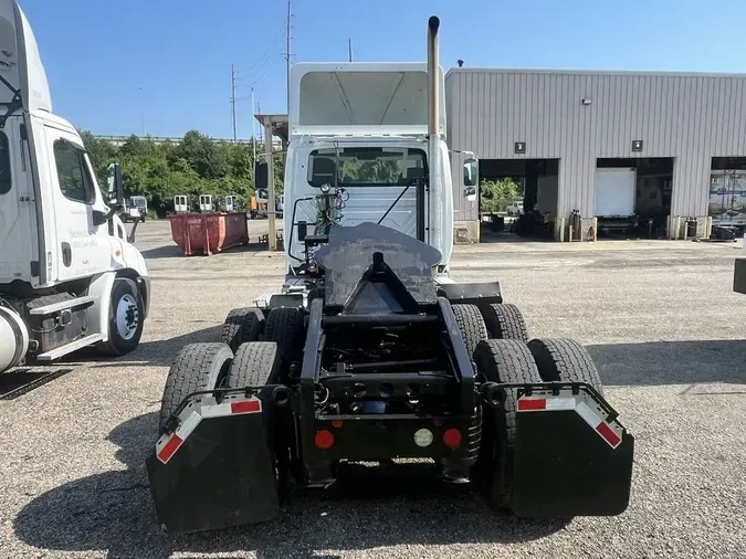 2017 International Prostar&reg; Day Cab Cummins ISX15 113" Automated M 10 Speed AMT