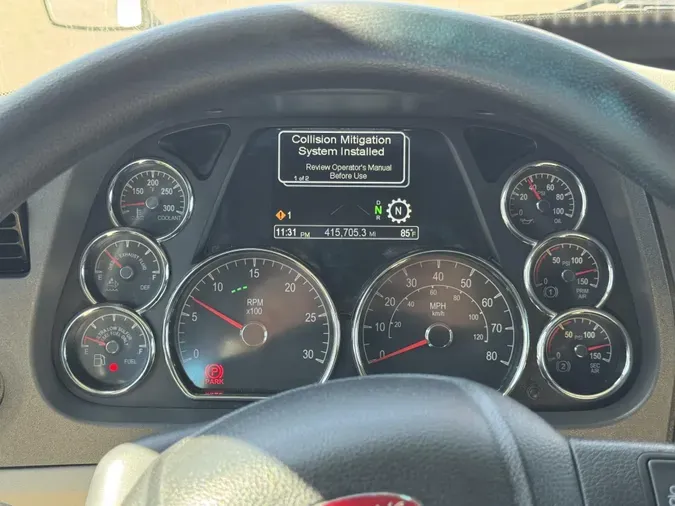 2021 Peterbilt 579
