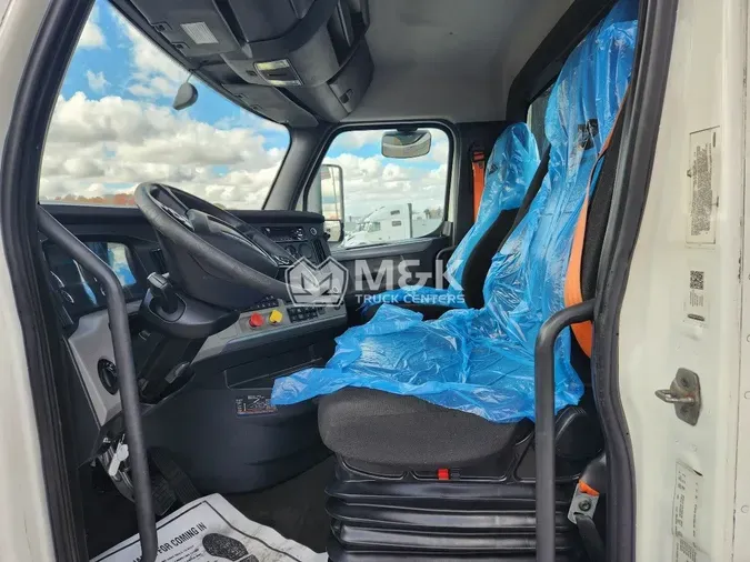 2019 FREIGHTLINER CASCADIA CA126