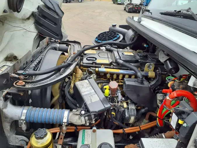 2019 FREIGHTLINER/MERCEDES M2 106