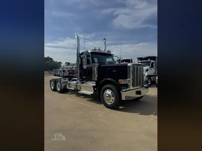 2027 PETERBILT 589