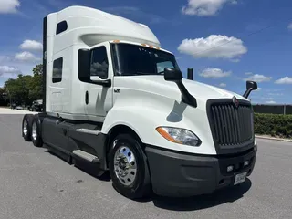 2022 International LT625