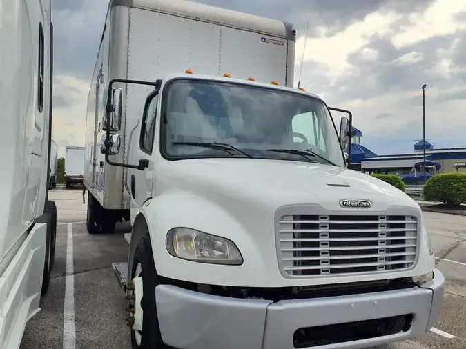 2017 FREIGHTLINER M2 106