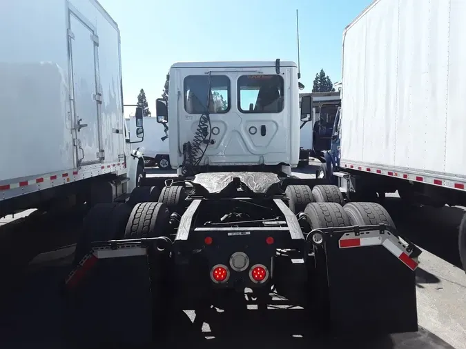 2019 FREIGHTLINER CASCADIA 125