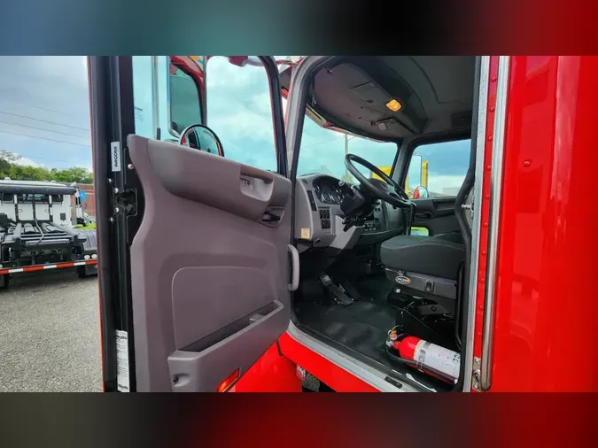 2020 Peterbilt 348