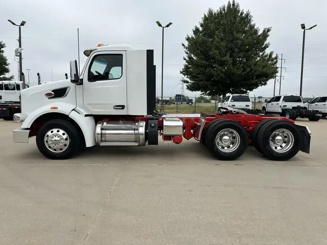 2023 Peterbilt 567
