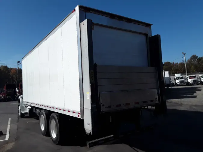 2018 FREIGHTLINER/MERCEDES M2 106