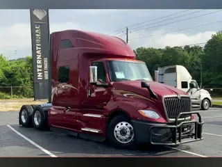 2022 INT LT625 6x4