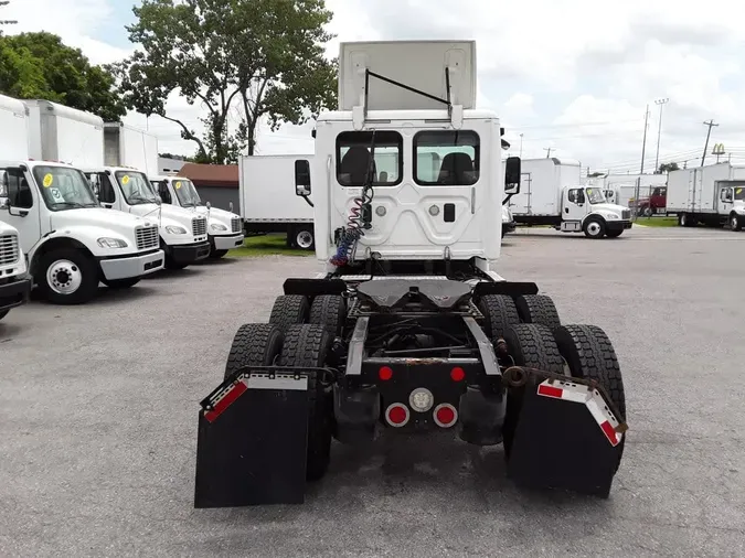 2015 FREIGHTLINER CASCADIA 125