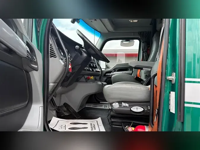2021 KENWORTH T680