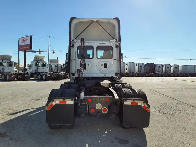 2016 FREIGHTLINER/MERCEDES CASCADIA 125