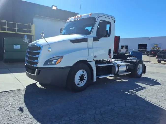 2020 FREIGHTLINER/MERCEDES NEW CASCADIA 126bb987c5ae712a893bf0b2136908da185