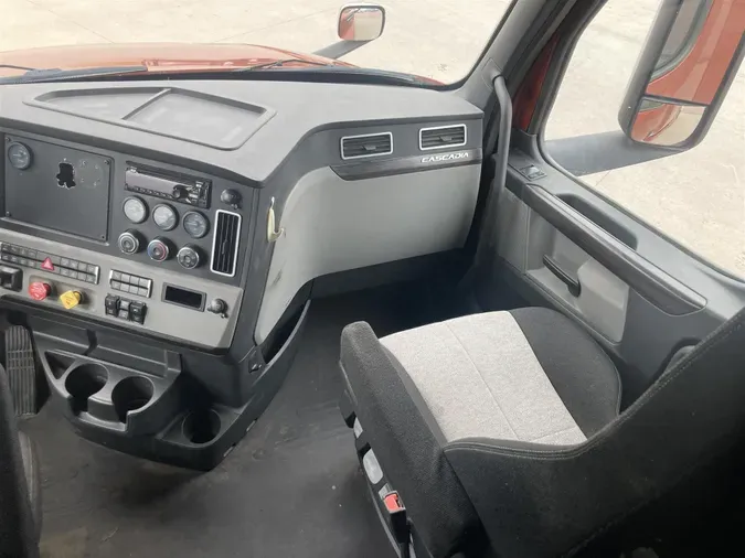 2019 Freightliner New Cascadia