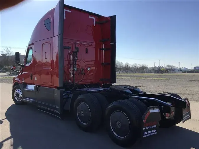 2021 FREIGHTLINER CA126