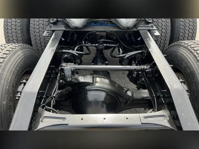 2020 INTERNATIONAL LT