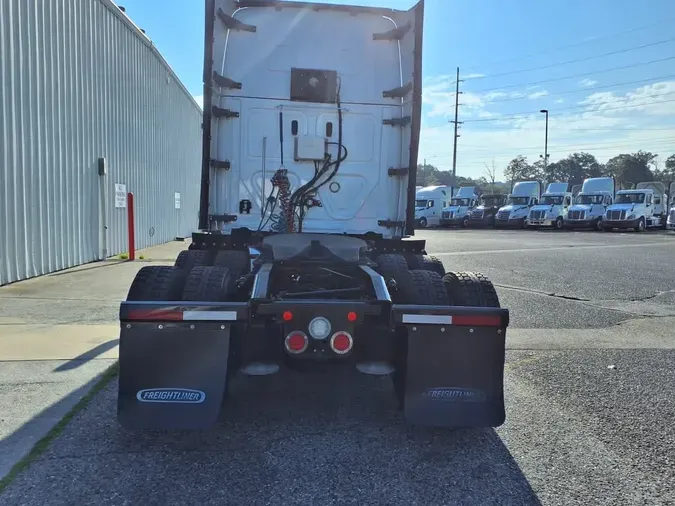 2020 FREIGHTLINER NEW CASCADIA PX12664