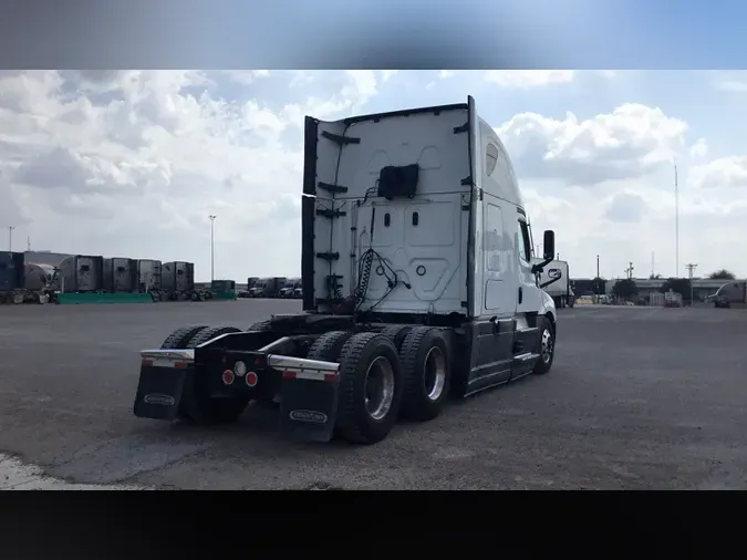 2021 Freightliner Cascadia