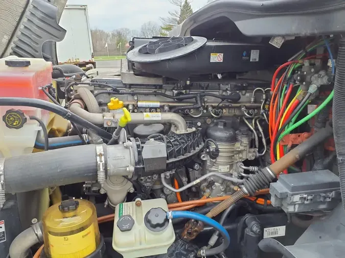 2018 FREIGHTLINER/MERCEDES CASCADIA 125