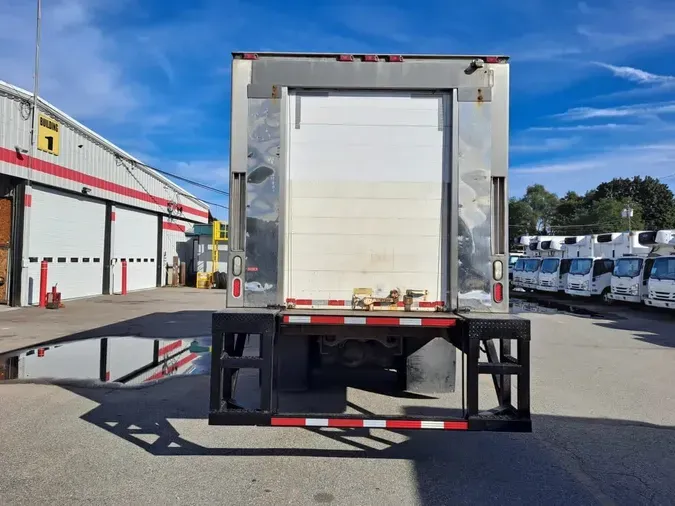 2019 FREIGHTLINER/MERCEDES M2 106