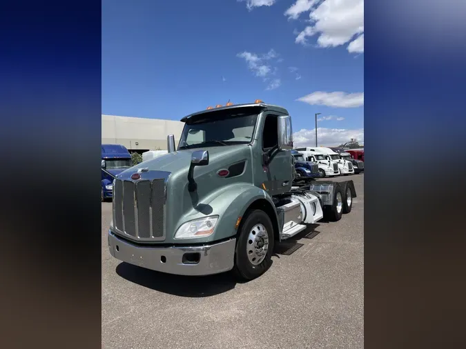 2021 Peterbilt 579bba558e761086566ff471b5c0546a495