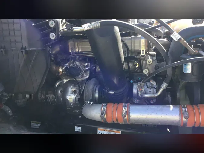 2022 Freightliner Cascadia 126