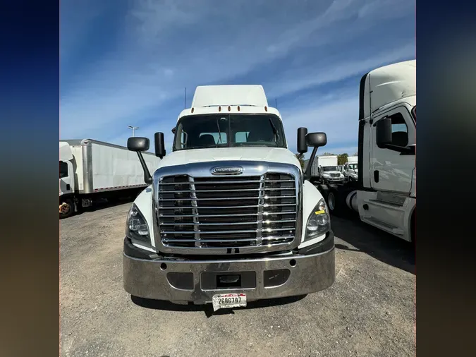 2017 FREIGHTLINER/MERCEDES CASCADIA 125