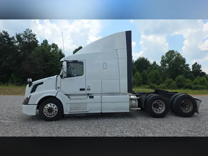 2018 Volvo VNL 740
